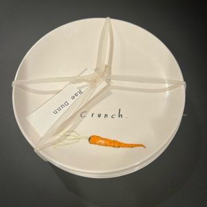 Rae Dunn Easter plates (4)